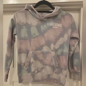 Abercrombie Tie-Dye Pullover Hoodie in Lavender, Blue & Cream